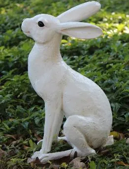 Alert Hare - white