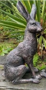 March hare - bronze - looking right