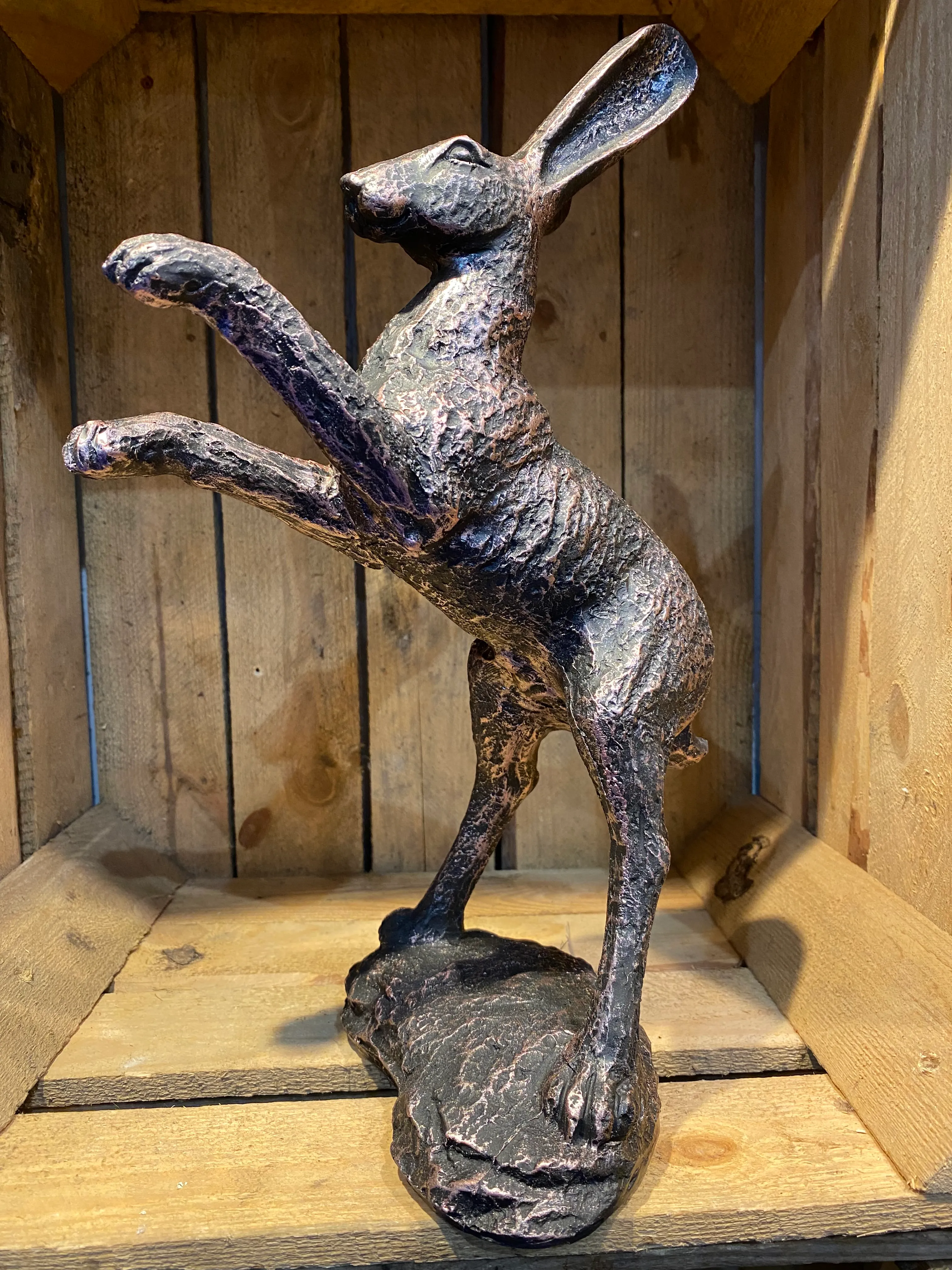 Boxing hare 1 - bronze