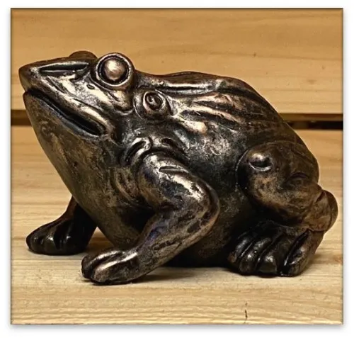 Miniature bronze Frog