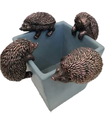 Hedgehog Pot Hangers Bronze