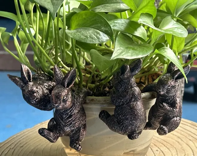 Rabbit Pot Hangers - Bronze